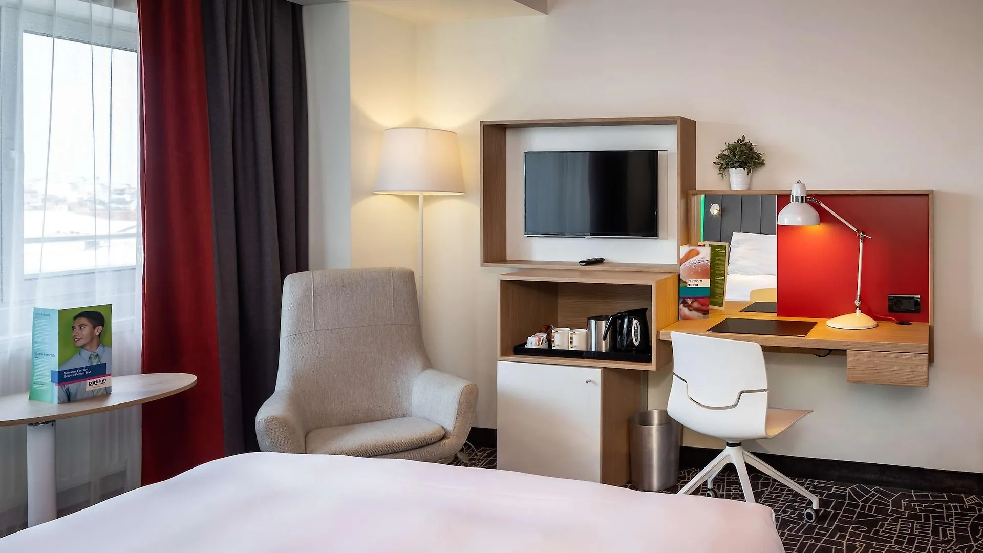 **** Aparthotel Park Inn By Radisson Bucharest Hotel & Residence Roemenië