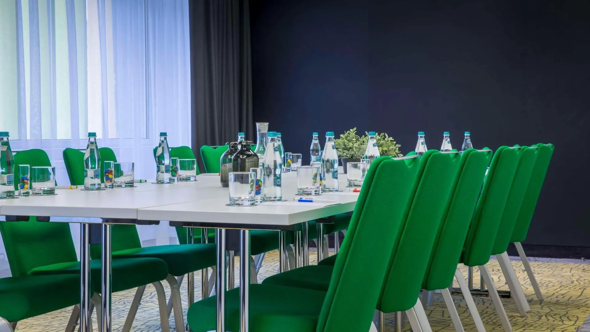 Aparthotel Park Inn By Radisson Bucharest Hotel & Residence